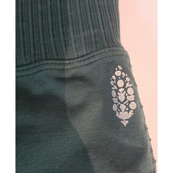 Free People Movement Good Karma Biker Shorts Small Green - Picture 5 of 7